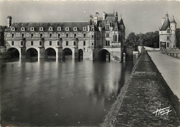 37 - Chenonceaux - Le Château Et La Tour Des Marques (Côté Nord Est) - Carte Dentelée - CPSM Grand Format - Voir Scans R - Chenonceaux