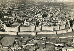 11 - Carcassonne - La Cité De Carcassonne - Vue Générale Aérienne - Carte Dentelée - CPSM Grand Format - Voir Scans Rect - Carcassonne
