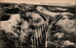 N°599 W -cpa Verdun Boyau Conduisant Au Fort De Douaumont- - Weltkrieg 1914-18