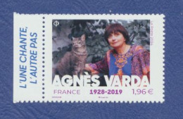 FRANCE Agnès Varda Réalisatrice. L'ne Chante L'autre Pas, Neuf**. Cinéma, Film, Movie. - Kino
