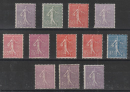 YT N° 197 à 205 + Variantes 197 - Neufs * - MH - Cote 111,00 € - Unused Stamps