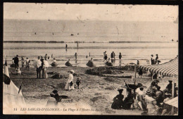 Vendée, Les Sables D'Olonne , La Plage A L'heure Du Bain - Sables D'Olonne