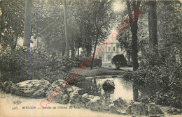 77.  MELUN .  Jardin De L'Hôtel De Ville . - Melun