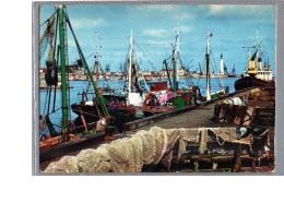 DUNKERQUE 59 - Le Port Vers Le Phare Bâteau De Pêche Filet Quai  - Dunkerque