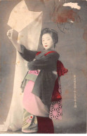 CHINE - SAN36354 - Cachet Tientsin - En L'état - Carte Japonaise - Geisha Tenant Un Drapeau Blanc - Cina