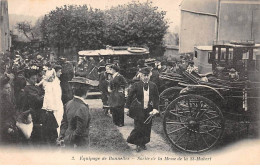 CHASSE - SAN37854 - Equipage De Bonnelles - Sortie De La Messe De La St Hubert - Jagd