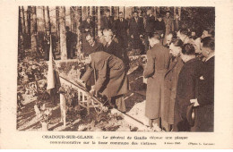 87 - ORADOUR SUR GLANE - SAN37759 - Le Général De Gaulle Dépose Une Plaque Commémorative Sur La Fosse Des Victimes - Oradour Sur Glane