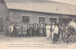 56 - COETQUIDAN - SAN37584 - La Journée Terminée, Les Prisonniers Allemands Vont Rejoindre Le Campement - Guer Coetquidan