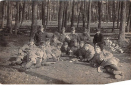 57 - N°83319 - Camp De BITCHE - Militaires Buvant Un Verre - Carte Photo - Bitche