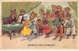 Chiens - N°82968 - Teckels Habillés - Remise Du Prix De Beauté - Chiens