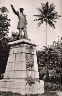 FRANCE - Nouvelle Calédonie - Nouméa - L'Amiral - Vue Sur Une Statue - Vue Générale - Carte Postale Ancienne - Nouvelle Calédonie