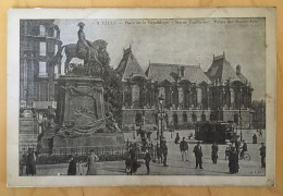 1913 - LILLE 59 - CP Place De La République - Statue Faidherbe - Palais Des Beaux Arts - Lille