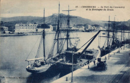 50 , Cpa  CHERBOURG , 21 , Le Port De Commerce Et La Montagne Du Roule (13397) - Cherbourg