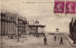 50 , Cpa  CHERBOURG , 56 , La Place De La République (13421) - Cherbourg