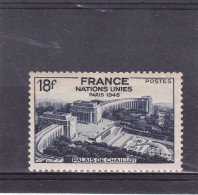 Y&T N° 819 ** - Unused Stamps