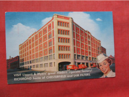 CIGARETTE Advertising CHESTERFIELD Lark L&M Postcard RICHMOND    Ref 6393 - Reclame