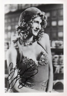 PHOTO GRAND FORMAT 1 - ENV 1 - CINEMA - PHOTO DEDICACEE DE L'ACTRICE AMERICAINE LAURA DERN - Signed Photographs