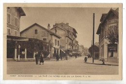 Annemasse (74) : L'Hôtel De La Gare Et La Rue Du Nord En 1930 (animé)  PF. - Annemasse