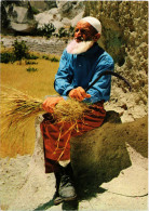 CPM AK Urgup The Old Peasant In Goreme TURKEY (1402683) - Turchia