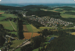 1 AK Germany / NRW * Blick Auf Die Ortsteile Petersborn Und Gudenhagen Der Stadt Brilon - Luftbildaufnahme * - Brilon