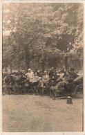 CARTE PHOTO - Femmes - Hommes - Plusieurs Personnes Importantes - Carte Postale Ancienne - Photographie