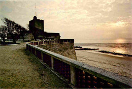 17 - Fouras - Le Fort - CPM - Etat Carté Découpée Sur Le Haut - Voir Scans Recto-Verso - Fouras-les-Bains