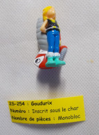 Kinder - Astérix Et Les Vikings - Goudurix - 2S-254 - Sans BPZ - Aufstellfiguren