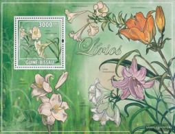 Guinea-Bissau Miniature Sheet 726 (complete. Issue) Unmounted Mint / Never Hinged 2009 Lilies - Guinea-Bissau