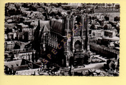 51. REIMS - La Cathédrale - Vue Aérienne (voir Scan Recto/verso) - Reims