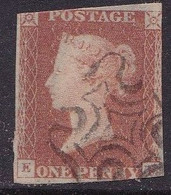 GB Victoria Line Engraved  Penny Red . Imperf, Cut Into At Top And Base - Usados