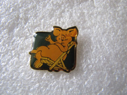 PIN'S     ANIMAUX  COCHON - Animaux