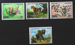 1970-Ghana (MNH=**) Serie 4 Valori Fiori Elefante Leone - Ghana (1957-...)