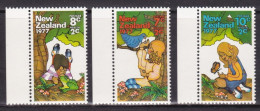 1977-Nuova Zelanda (MNH=**) S.3v."Bambini E Animali" - Andere & Zonder Classificatie