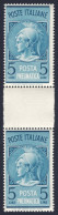 1945-Italia (MNH=**) Coppia Posta Pneumatica L.5 Azzurro Con Interspazio Di Grup - 1946-60: Nieuw/plakker