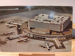 CANADA. TORONTO. INTERNATIONAL. AÉRODROME AIRPORT - Aérodromes