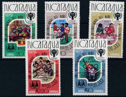 Nicaragua 1980  IYC AIE Surcharge Rouge Football Base Ball Plane Avion MNH - Otros & Sin Clasificación