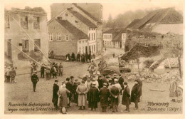 73938949 Domnau_Domnowo_Kaliningrad_Koenigsberg_Ostpreussen_RU Marktplatz Russis - Russia