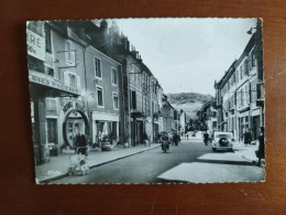 Superne CPSM Arbois Jura 39 La Rue De L'Hôtel De Ville Très Animée Auto Moto Poussette Commerces - Arbois