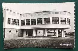 Yaoundé, Le Cercle Municipal, Lib "Au Messager", N° 712 - Camerun