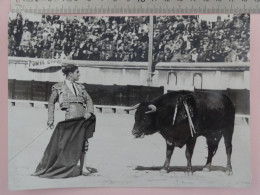 Manolo BIENVENIDA ârenes De Nîmes Années 1930 Photo George (Arles) Tauromachie Toro Toreador Repro (v.description) - Nîmes