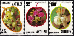 NETHERLANDS ANTILLES 1983 FLORA: Edible Plants Flowers, Fruits. Complete Set, MNH - Fruits