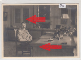 508, Adolf Hitler Am Schreibtisch Im Berghof Fotokarte ! - 1939-45