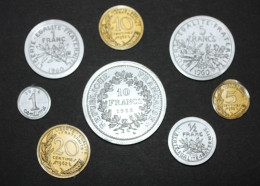 Série De 8 Monnaies De  1 Centime à 10 Francs - Jeton Plastique école En Francs Années 60 - Coins School Token - Firma's