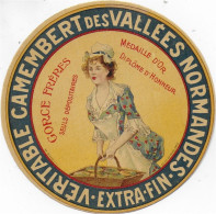 ETIQUETTE  DE  FROMAGE  NEUVE CAMEMBERT DES VALLEES NORMANDES GORCE FRERES - Cheese