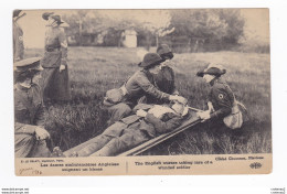 Guerre De 1914 Les DAMES AMBULANCIERES Anglaises English Nurses Soignant Un Soldat Blessé Cliché Chusseau Flaviens - Guerra 1914-18