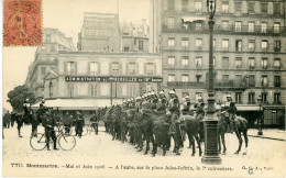 Montmartre. Mai Et Juin 1906. A L'aube Sur La Place Jules Joffrin. Le 5e Cuirassiers. - District 18