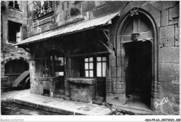 ADHP5-63-0456 - BESSE-en-CHANDESSE - Maison De La Boucherie - Façade Et Escalier Renaissance - Besse Et Saint Anastaise