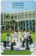 STATI UNITI   KEY HOTEL    Wyndham Rewards - Family Playing Lawn Chess - Hotel Keycards