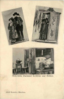 Historische Dachauer Kostüme Und Möbel - Dachau