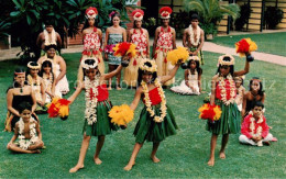 73848329 Maui_Hawaii_USA Hula Show Cast The Napili Kai Beach Club Hotel - Altri & Non Classificati